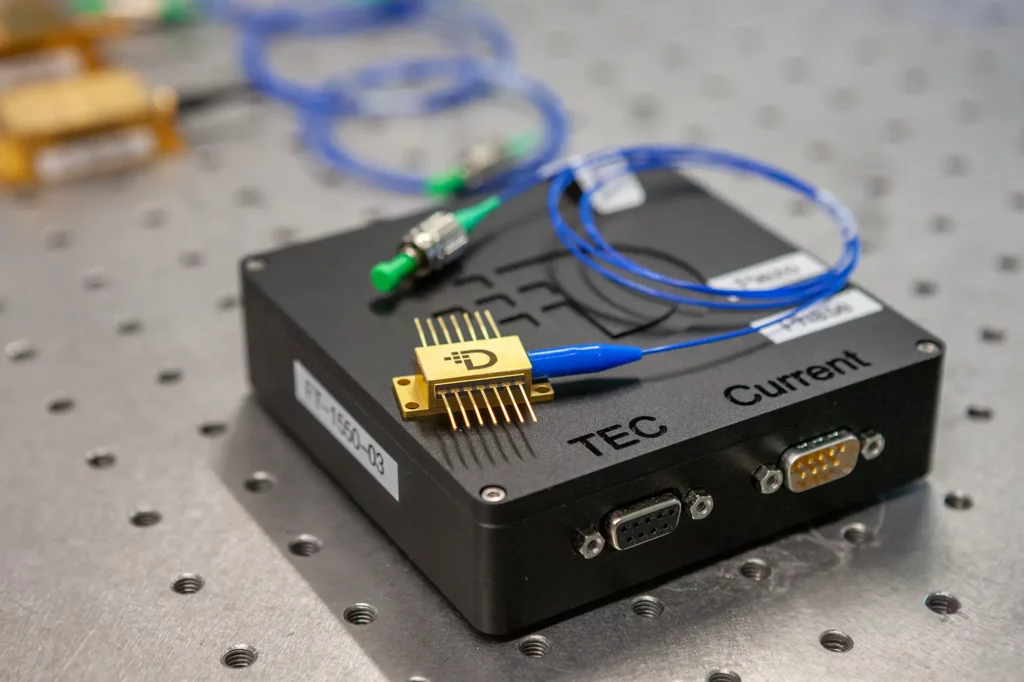 Laser Head - Deeplight SA - Pioneering the future of laser technology by harnessing the power of integrated photonics.